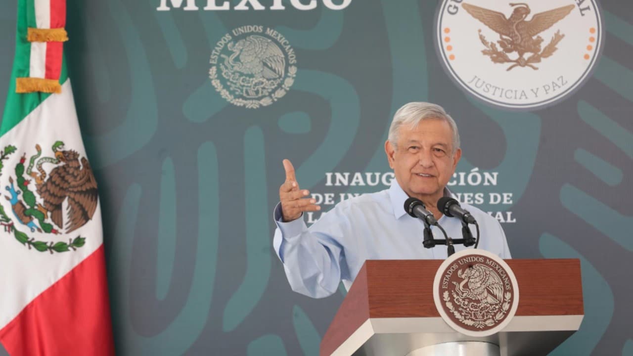 El presidente de México, Andrés Manuel López Obrador, inaugura cuartel de la Guardia Nacional en Zitácuaro, Michoacán (lopezobrador.org)