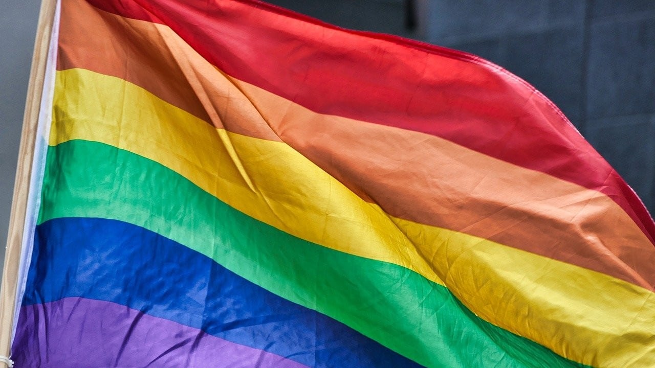 LGBT, banderas, denuncia, homofobia, imagen ilustrativa