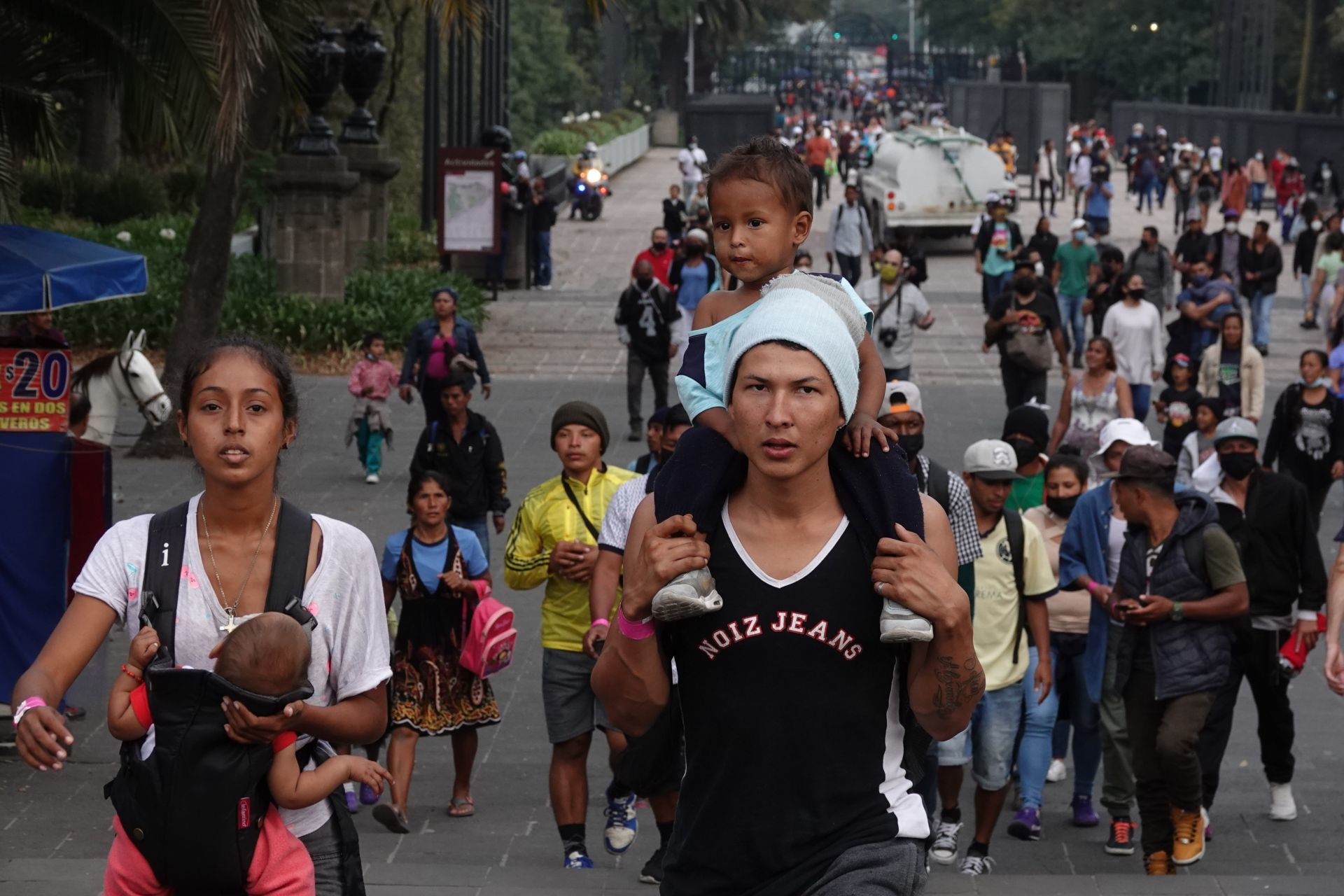 Caravana marcha en la CDMX por el Día Internacional del Migrante