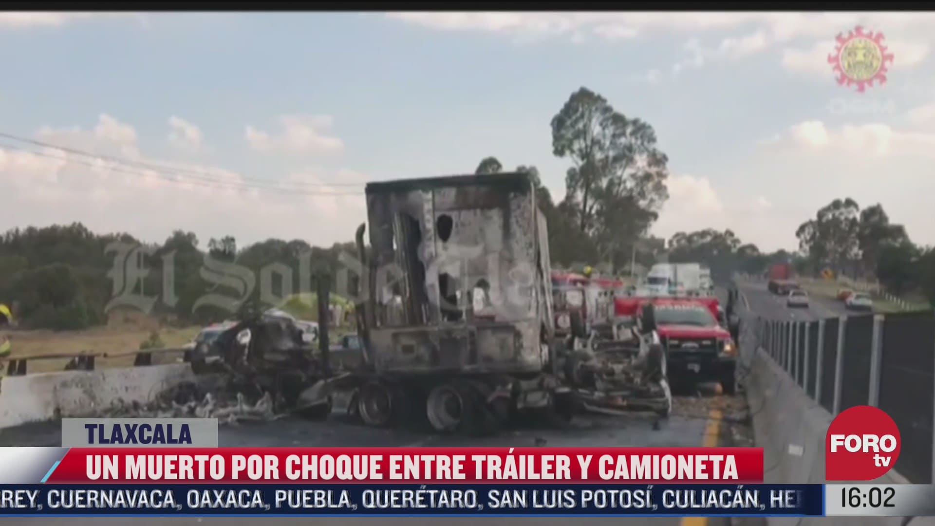 choque entre trailer y camioneta deja un muerto en tlaxcala