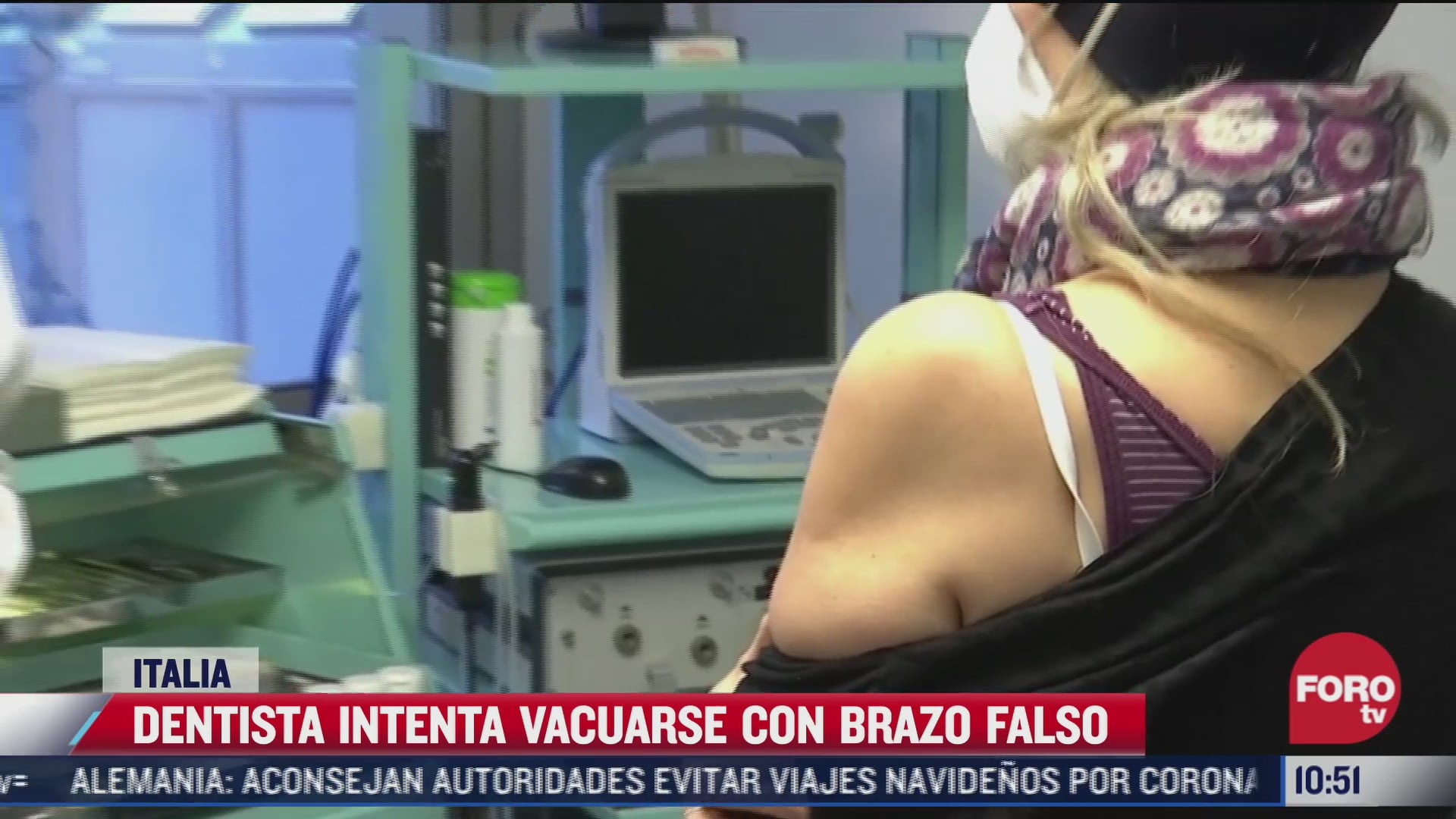 dentista intenta vacunarse con brazo falso en italia