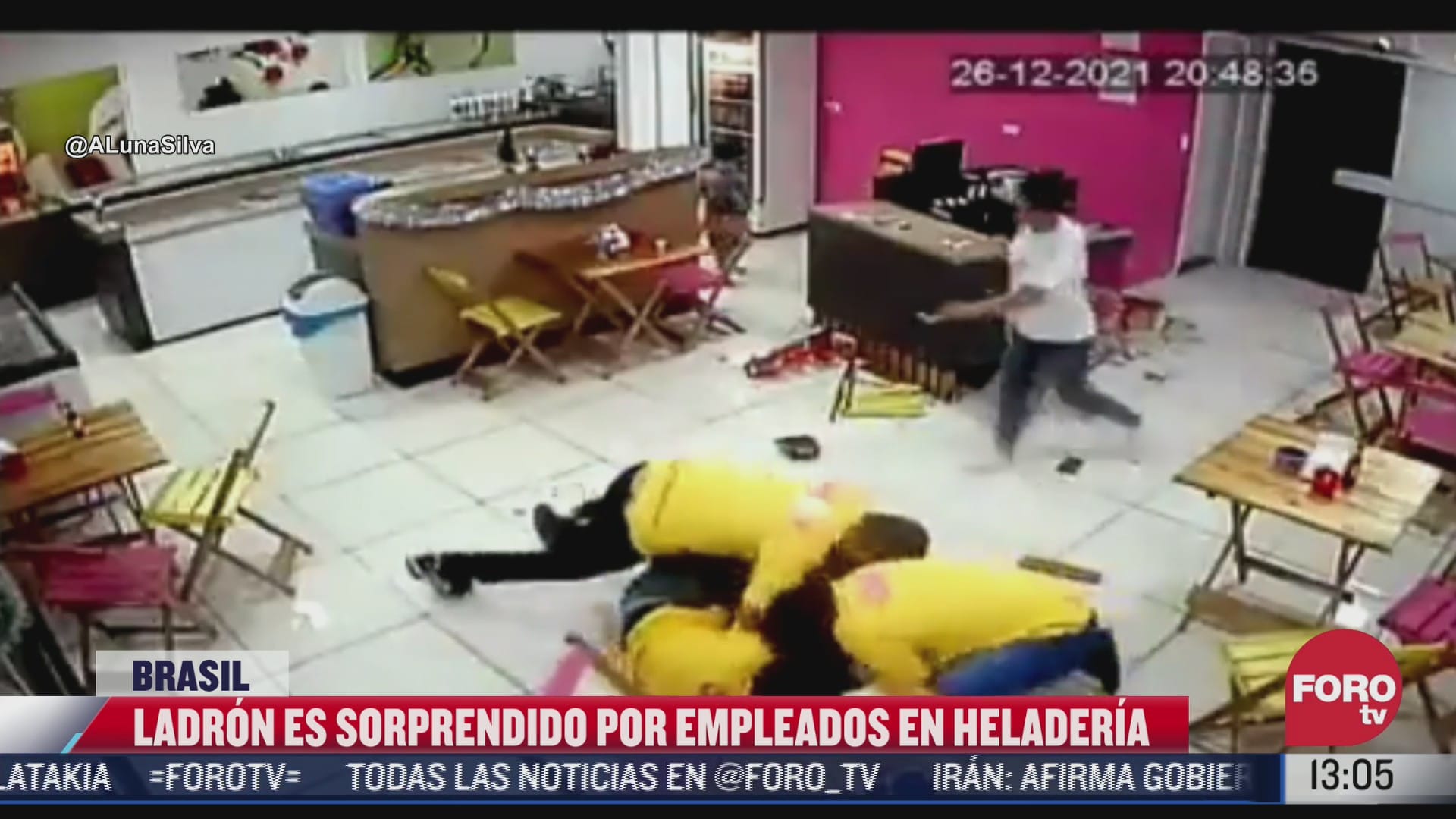 empleados de heladeria frustran intento de asalto