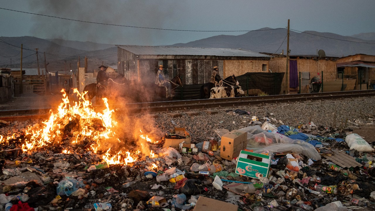 Suben a 88 los muertos tras explosión de camión cisterna en Haití