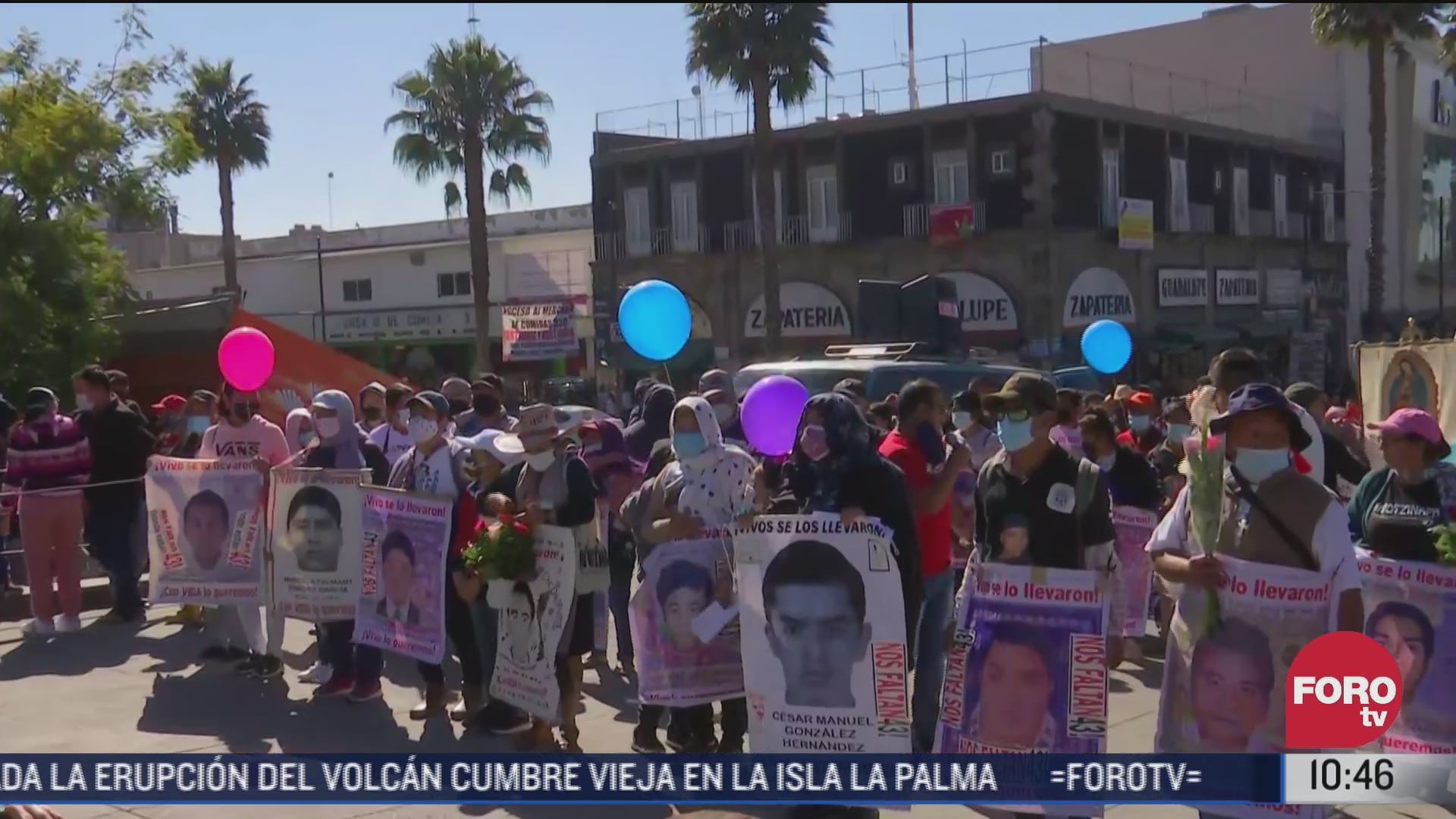 familiares de desaparecidos de ayotzinapa van a la basilica