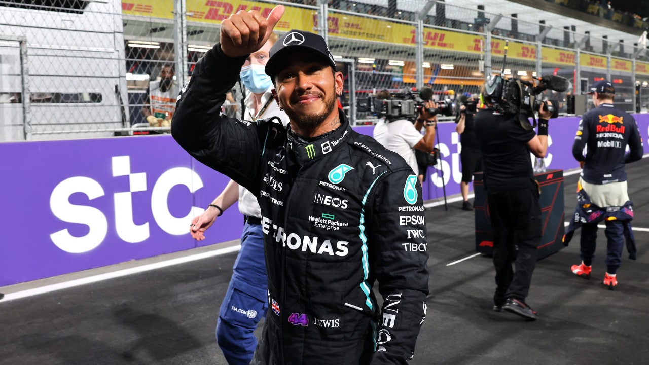 Hamilton saldrá primero en el Gran Premio de Arabia Saudita; ‘Checo’ será quinto