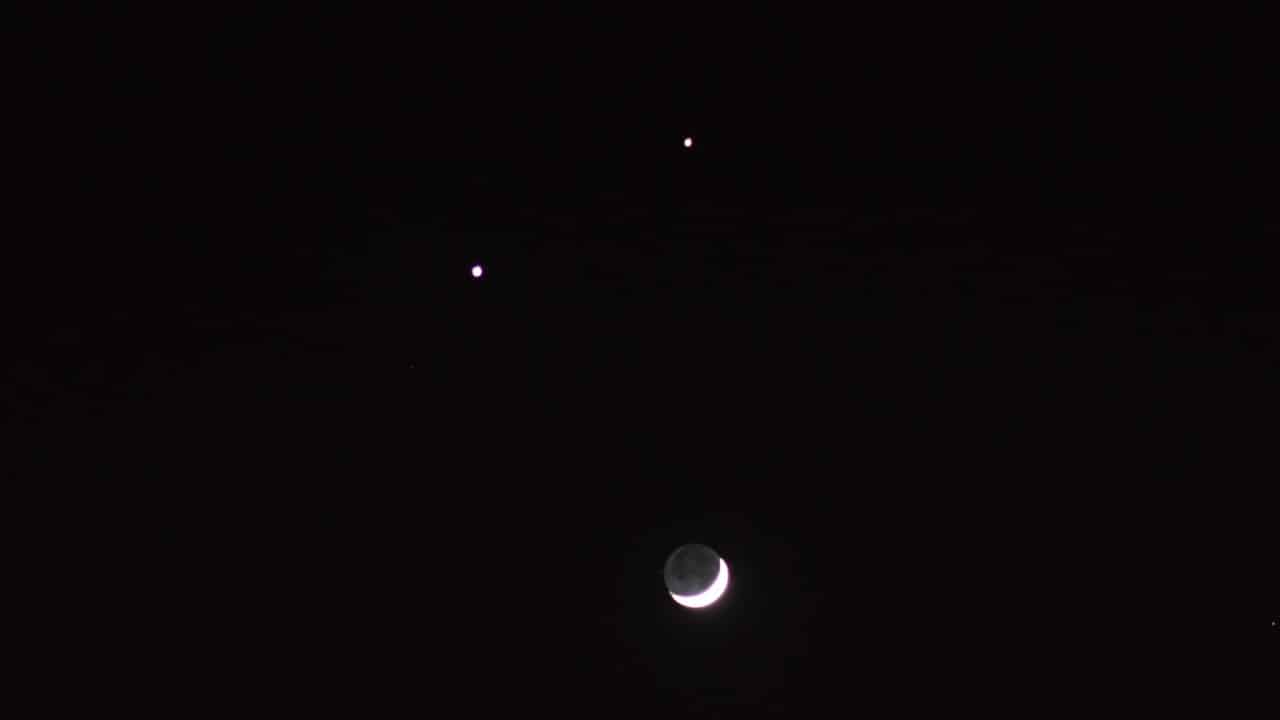 Luna, Marte, Antares, carita, astronomía