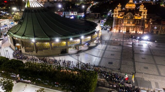 Mañanitas a la Virgen de Guadalupe se entonan nuevamente sin fieles en la Basílica de la CDMX
