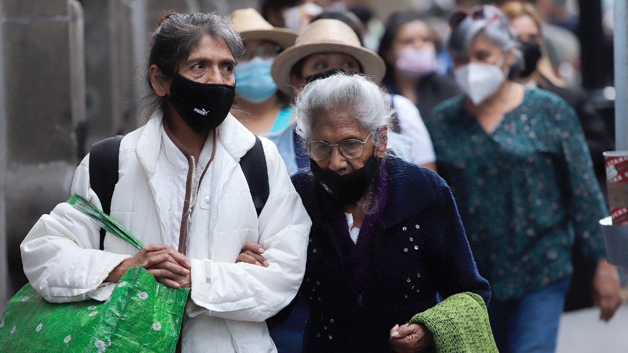 México reporta 48 nuevas muertes y 970 contagios de covid-19