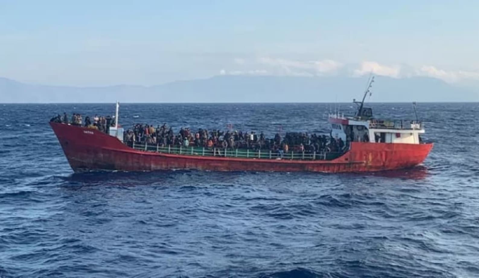 Suman 27 migrantes muertos en Gracia durante naufragios