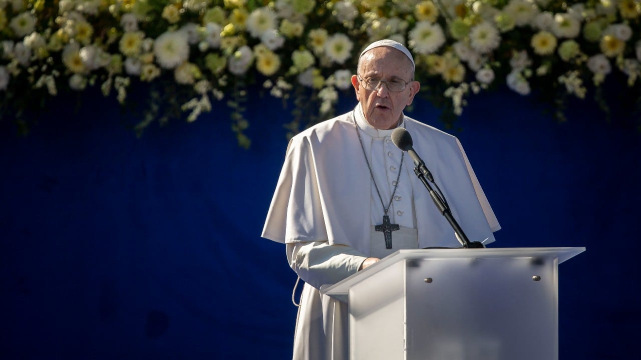 Papa Francisco pide que conflicto en Ucrania se resuelva con diálogo