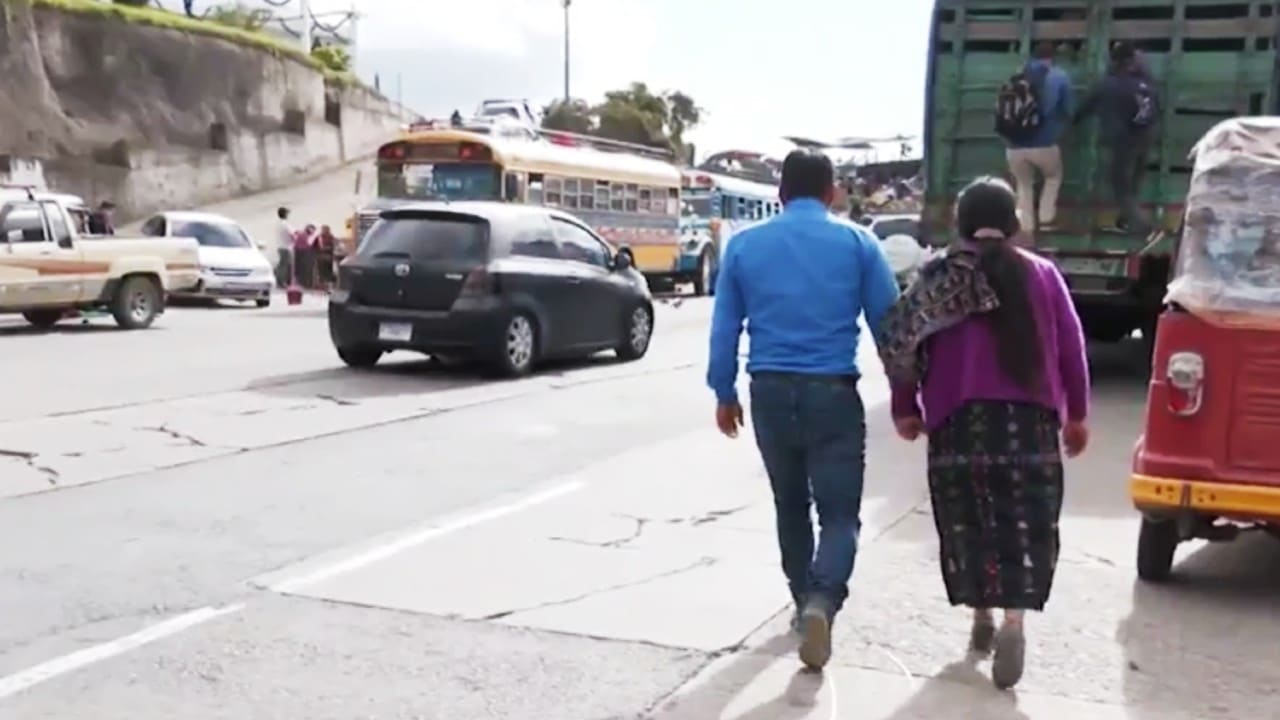 De Quiché, Guatemala, mayoría de los migrantes que viajaban en camión que volcó en Chiapas