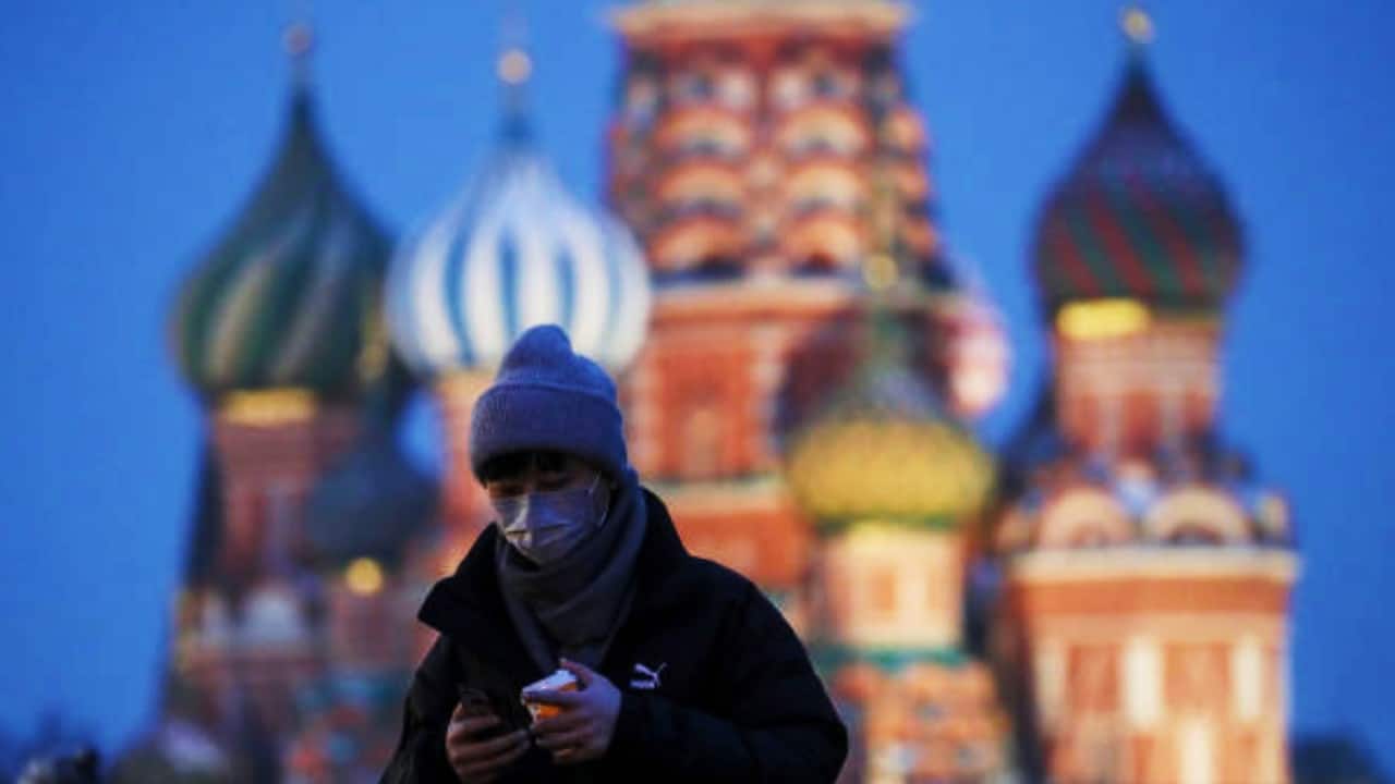Rusia levanta restricciones pese a los 180 mil contagios por covid-19 en las últimas 24 horas