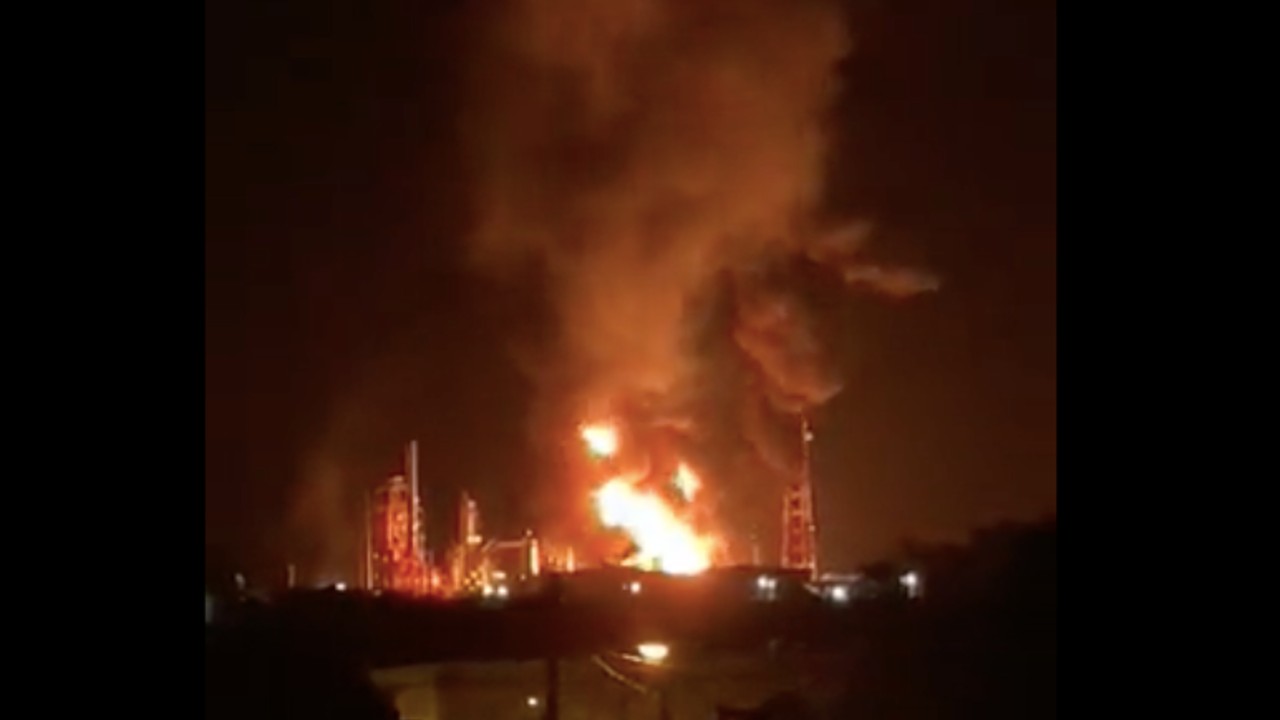 Se registra incendio en la refinería Lázaro Cárdenas de Minatitlán, Veracruz