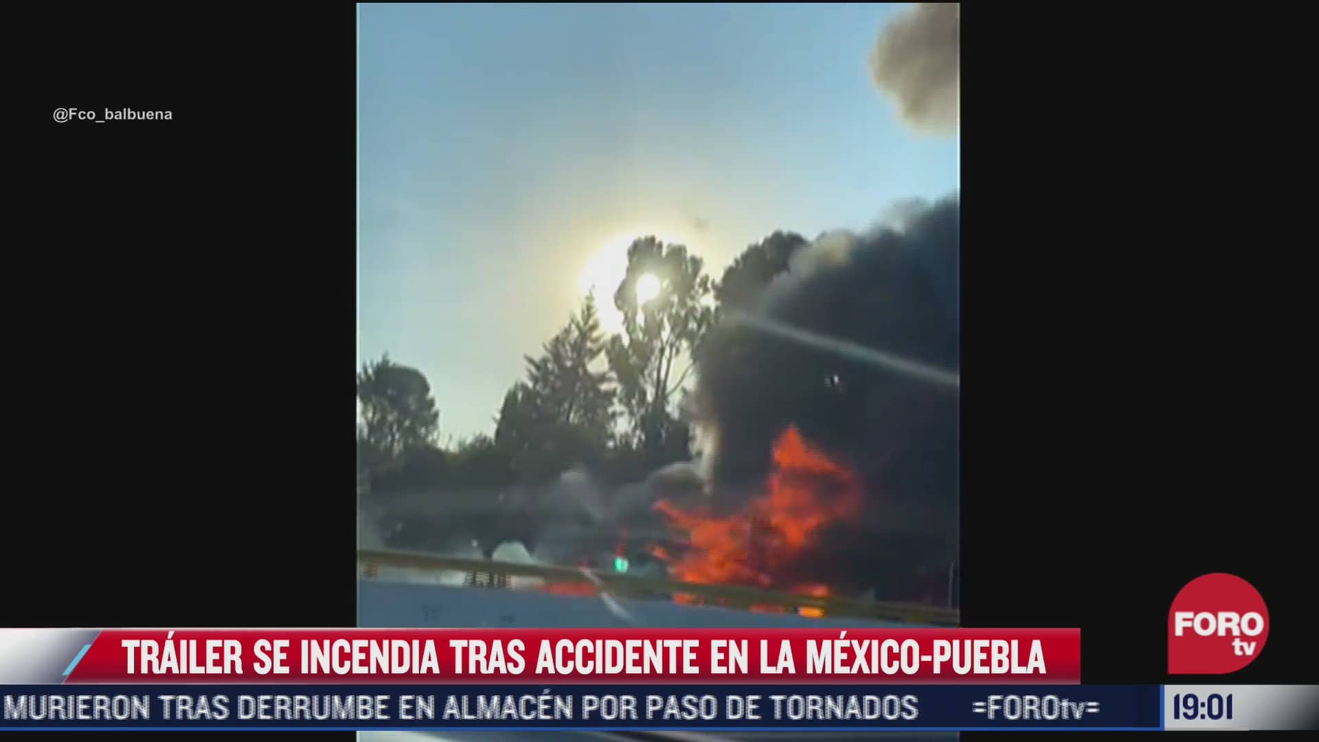 trailer se incendia en la carretera mexico puebla