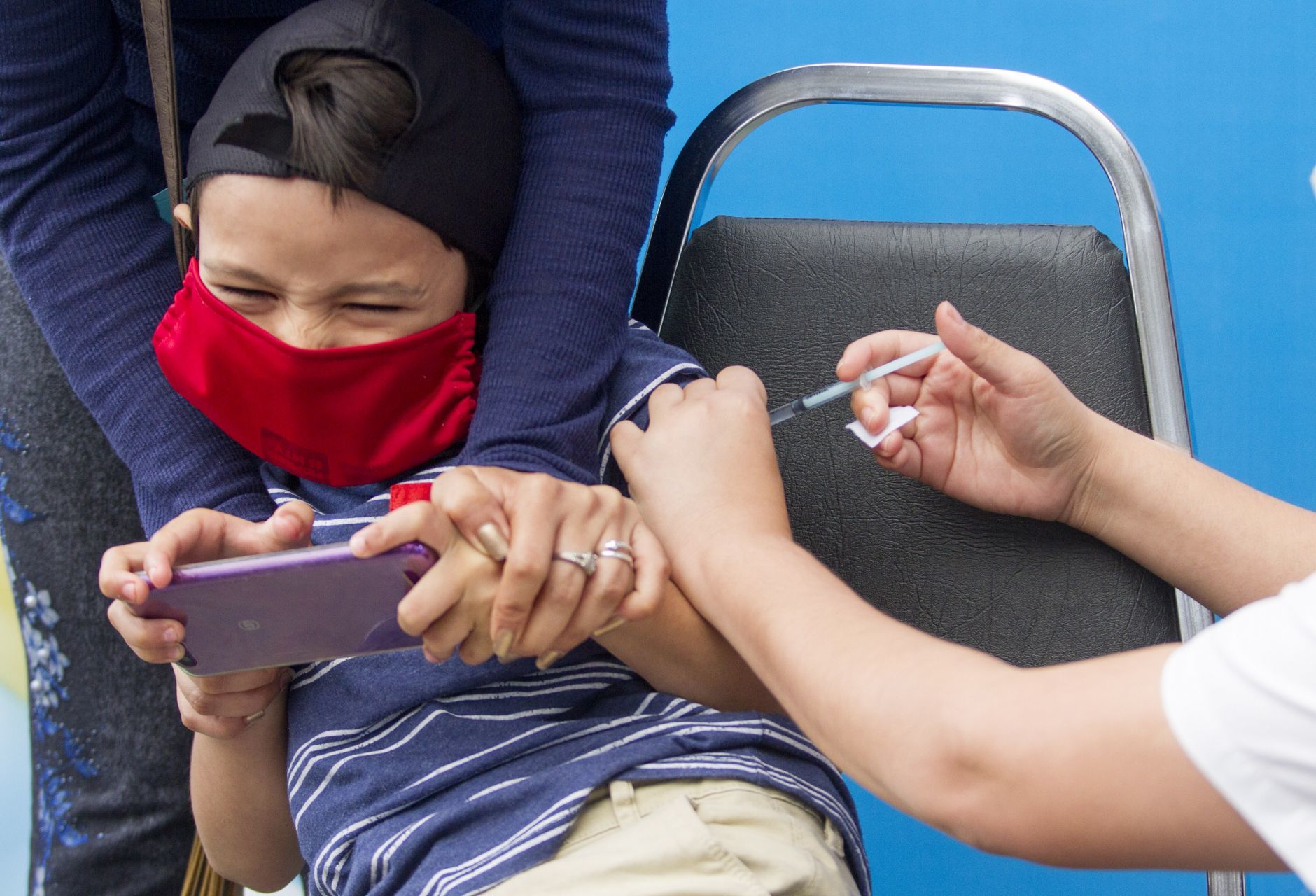 SSA no contempla vacunar contra covid a menores de 15 años