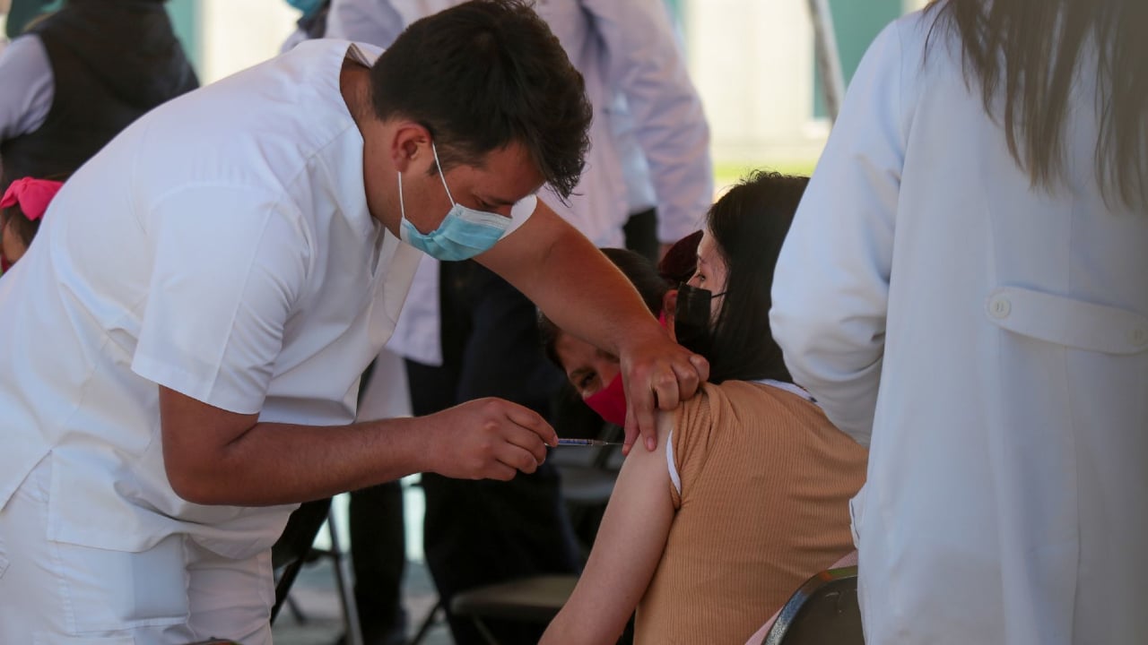 Gobierno CDMX abrirá nueva sede para vacunar a jóvenes de 15 a 17 años contra covid