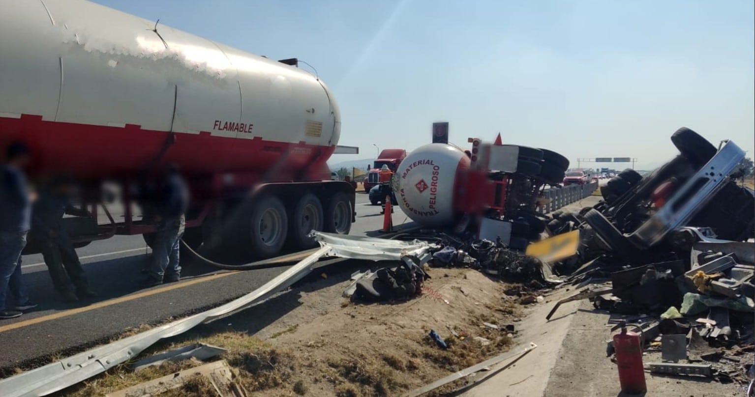 Cierre parcial de circulación tras accidente en la carretera México-Pirámides (Twitter: GN_Carreteras)
