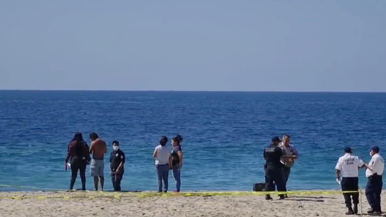 Muere turista arrastrado por la corriente en playa Zicatela, Puerto Escondido