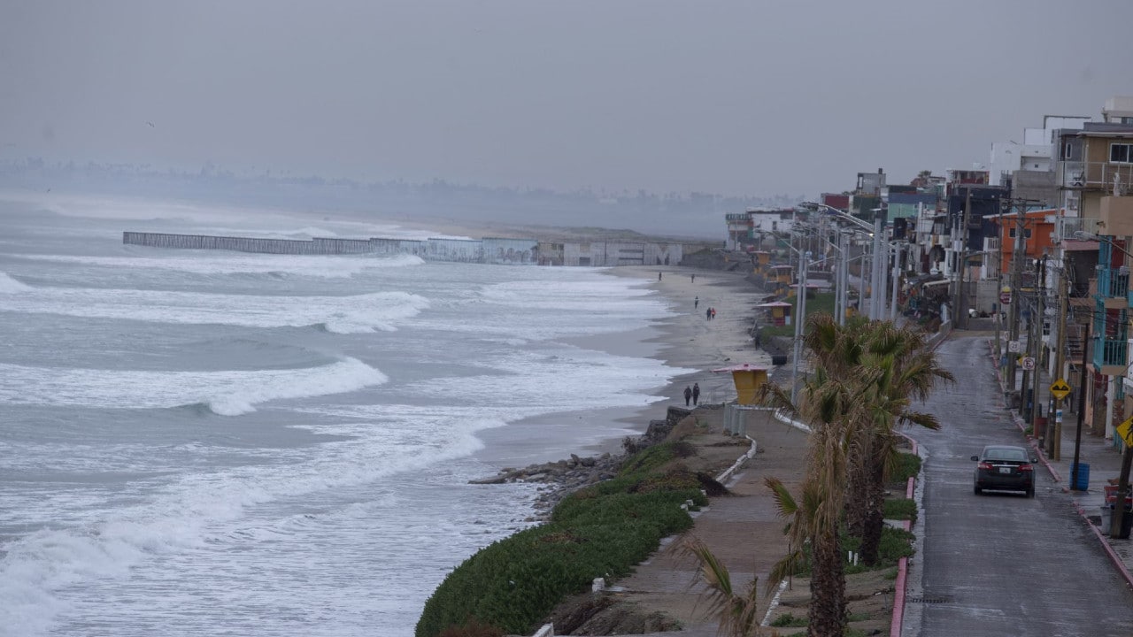 En Tijuana, Baja California, se mantuvo la alerta de tsunami por la erupción de un volcán submarino en Tonga