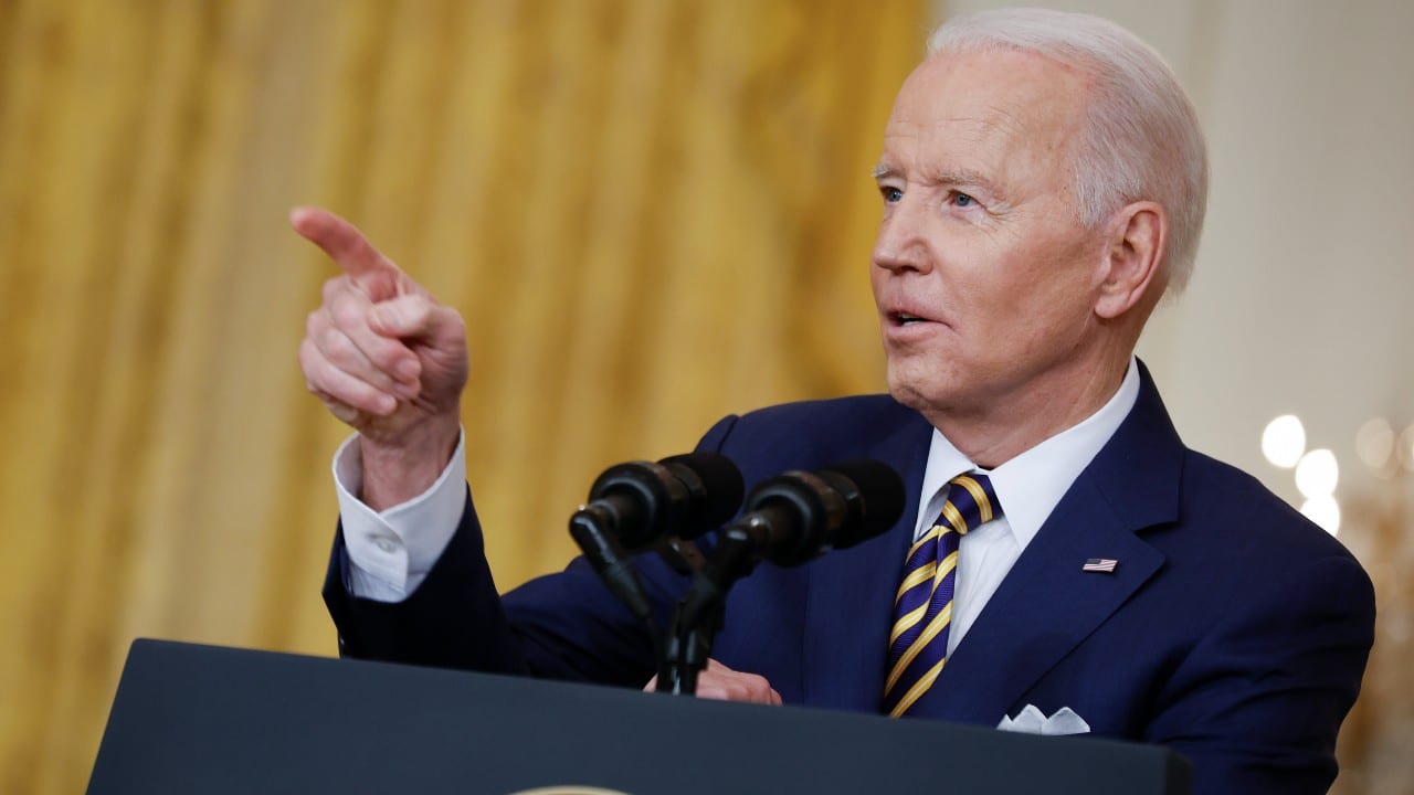‘No es momento de rendirse’, dice Biden respecto a acuerdo nuclear con Irán