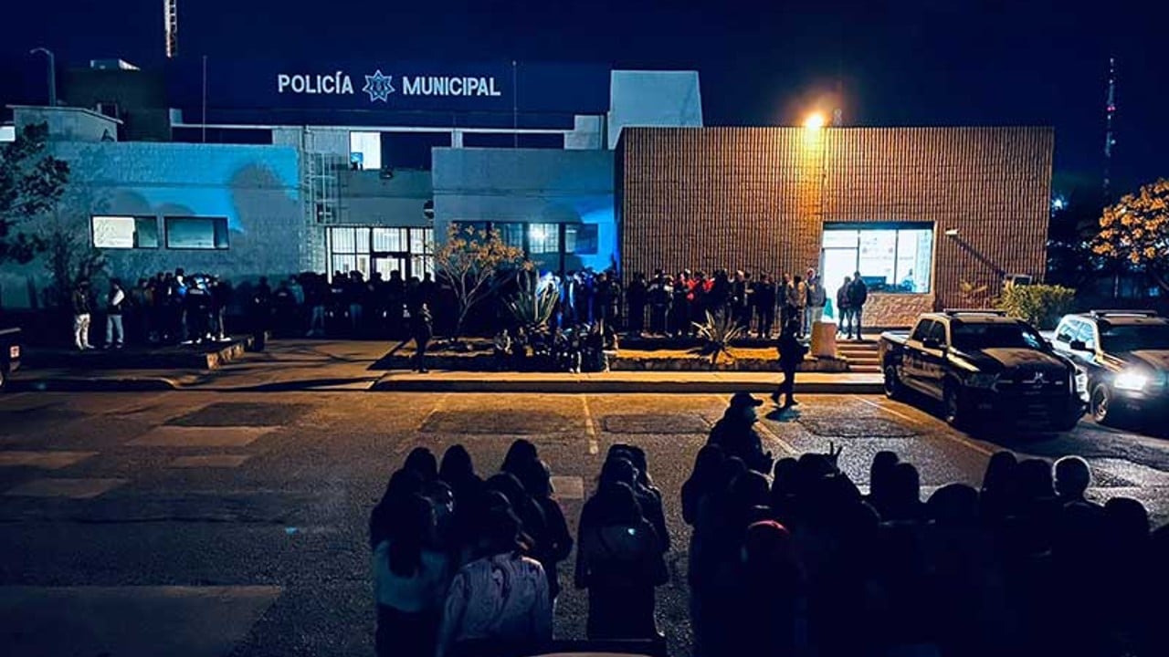 Detienen a 160 menores tras clausurar una fiesta clandestina en Chihuahua