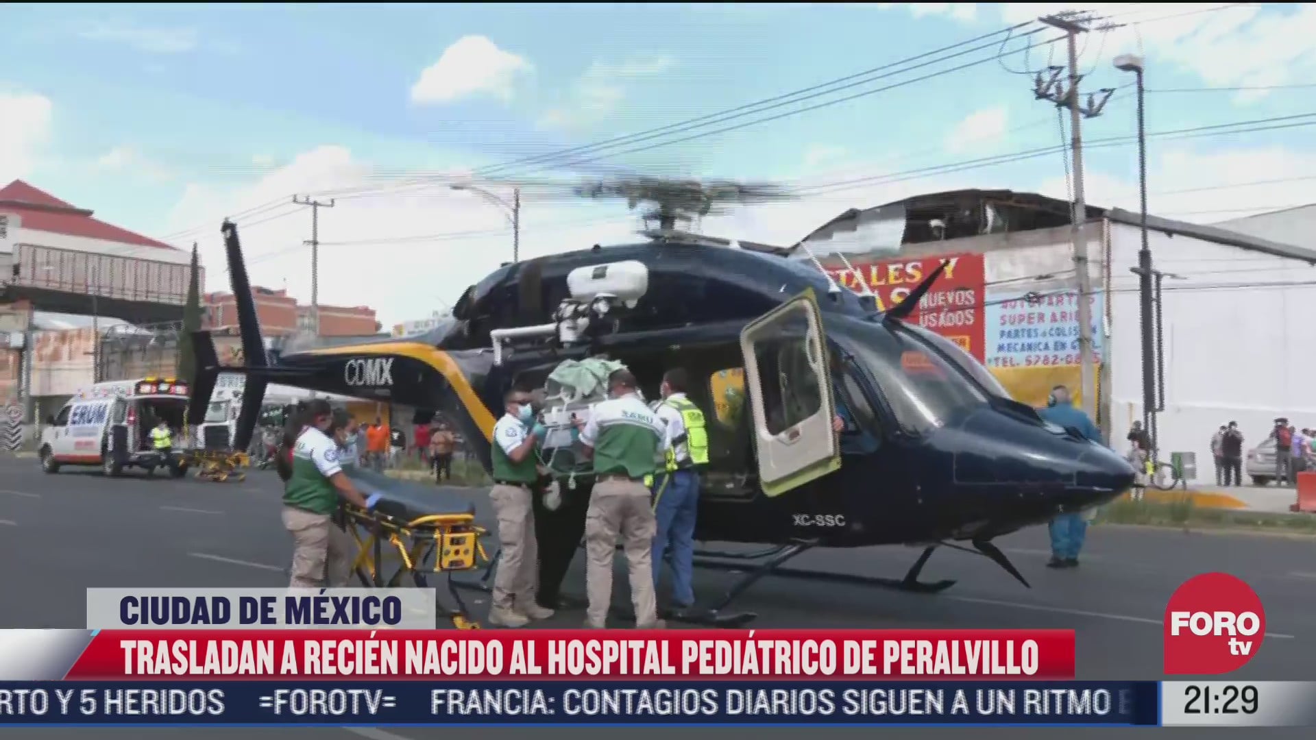 helicoptero aterriza de emergencia en el eje 2 norte para trasladar a bebe en delicado estado de salud