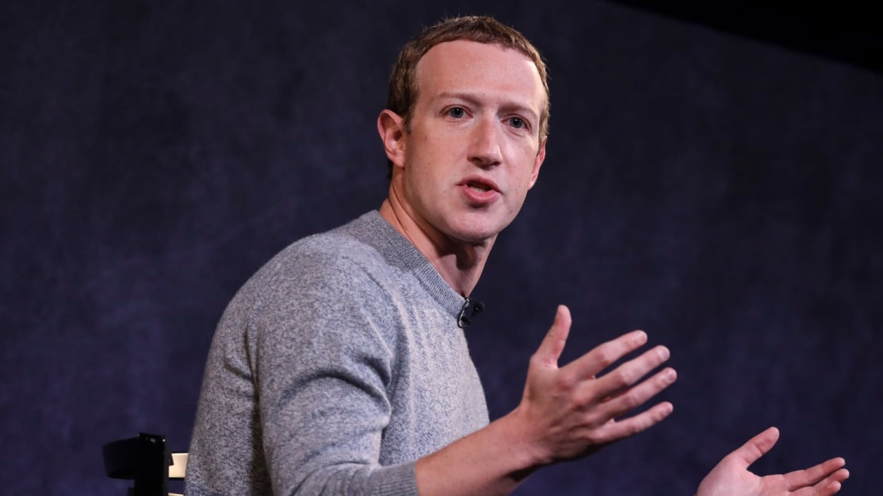 Hombre de Perú demanda a Mark Zuckerberg por dejarlo sin Facebook por un mes