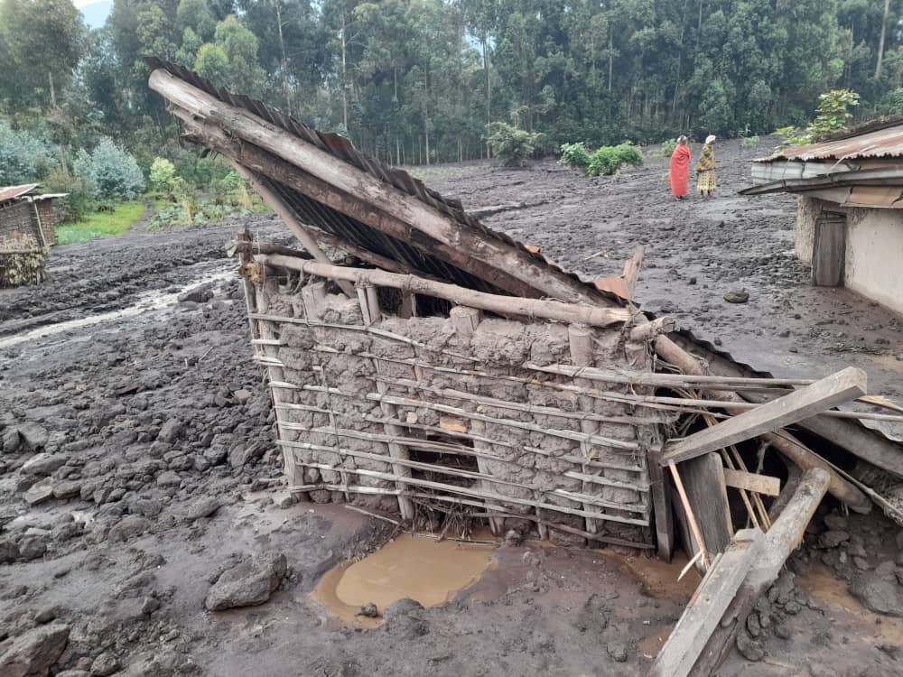 Inundaciones en Uganda dejan al menos 9 muertos, entre ellos un niño