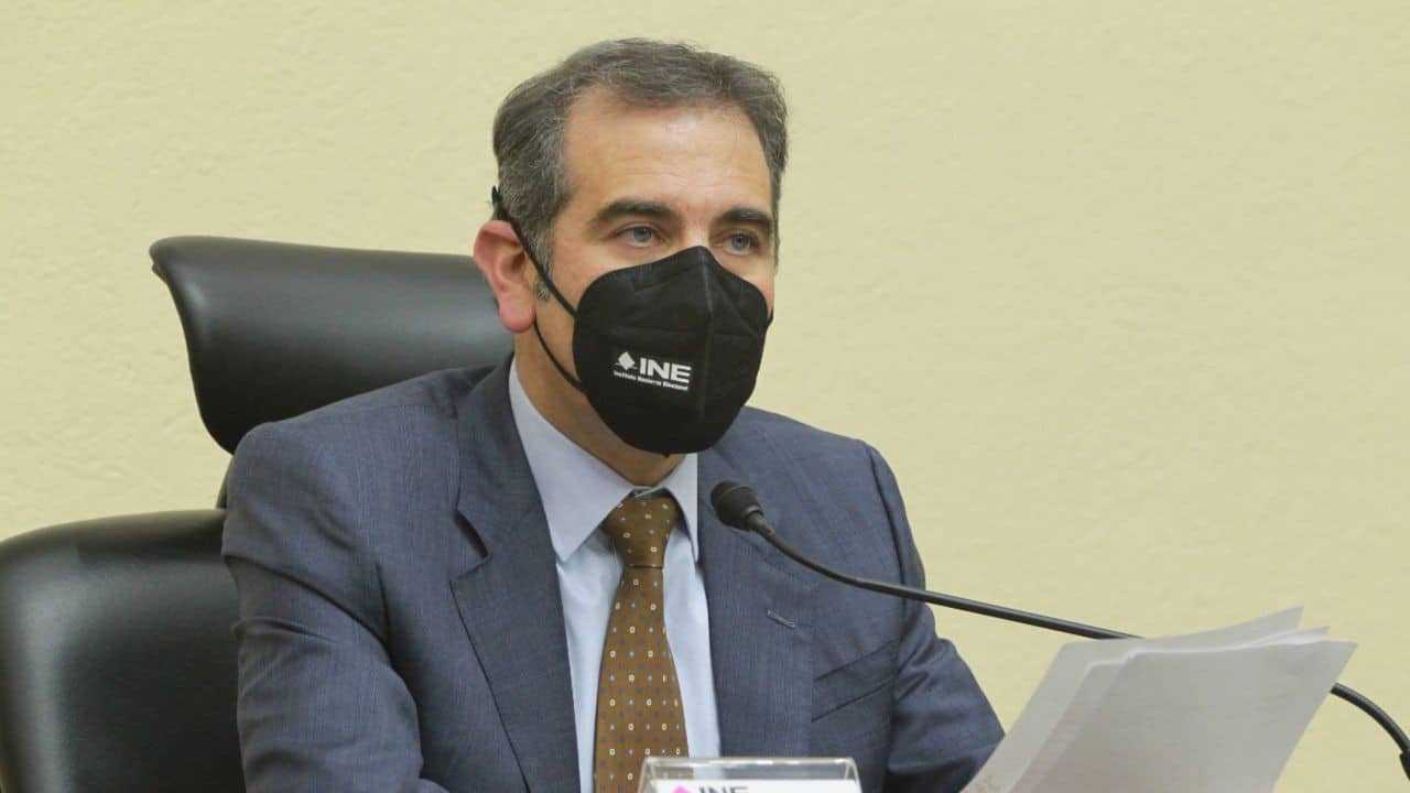 Lorenzo Córdova pide desestimar denuncia en FGR contra consejeros
