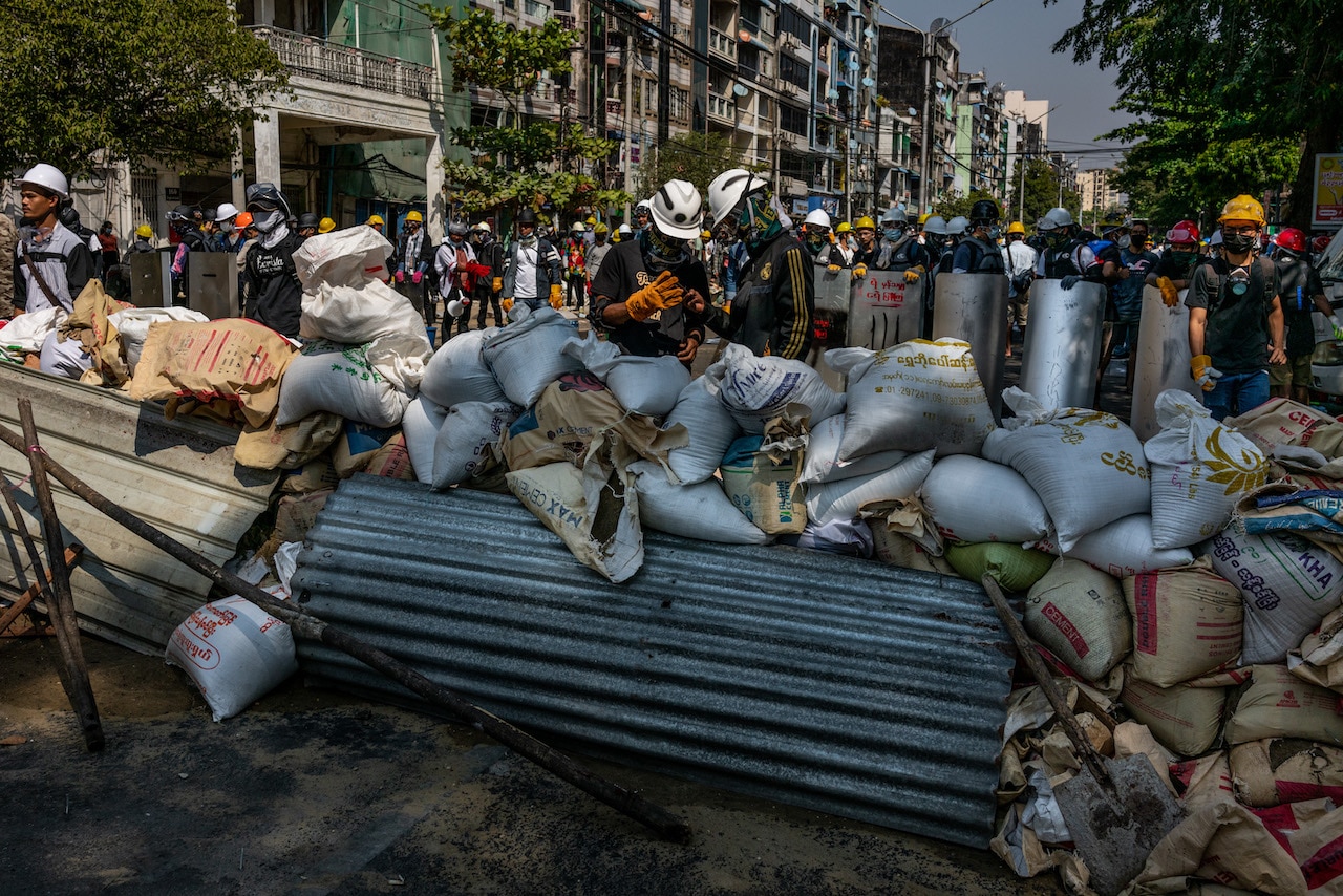 Manifestantes en calles de Myanmar (Getty Images)