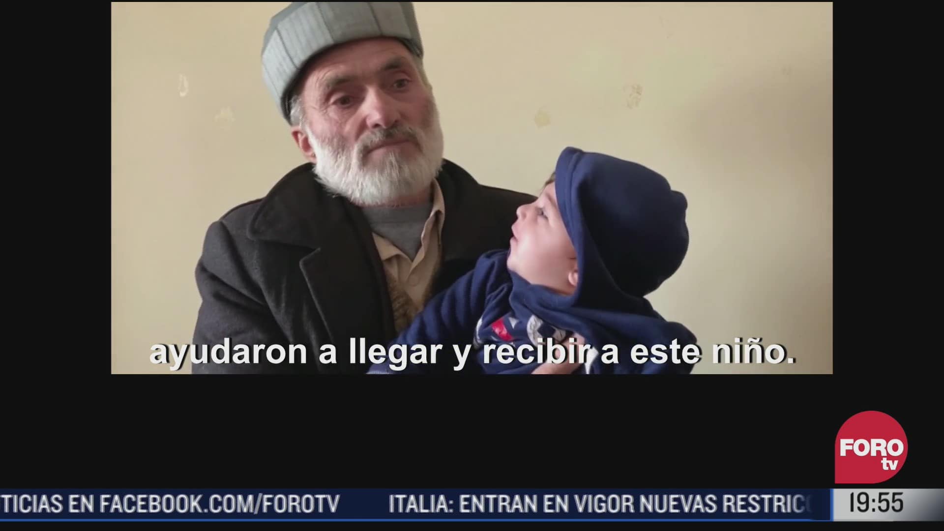 nino afgano extraviado en aeropuerto de kabul regresa con su familia