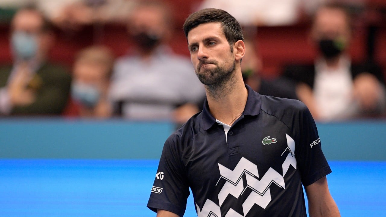 Djokovic espera la decisión de la justicia para jugar el torneo de Australia