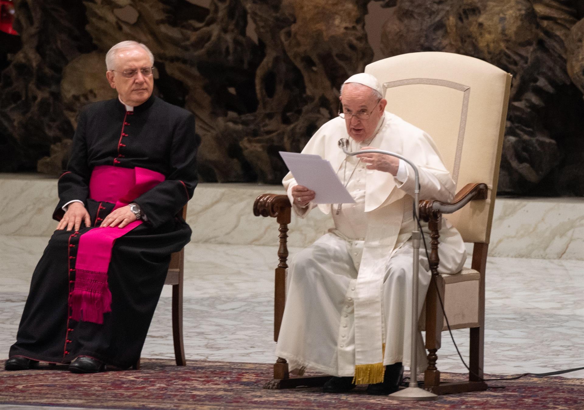 Papa Francisco muestra su cercanía a damnificados por la erupción de volcán en Tonga