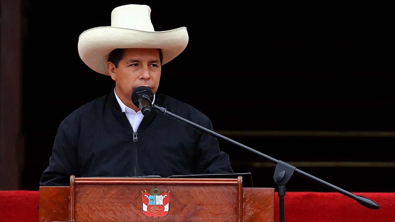 Pedro Castillo, presidente de Perú, anuncia cambio total en su gabinete tras renuncia de funcionarios