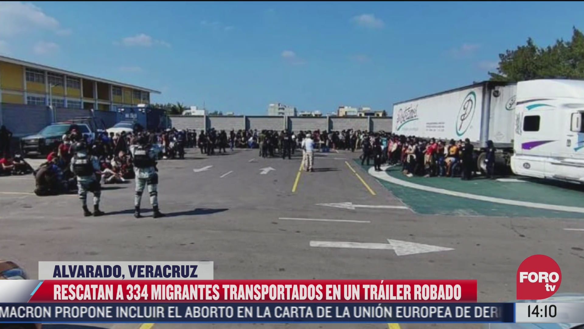policias rescatan a 334 migrantes que viajaban en un trailer en alvarado veracruz