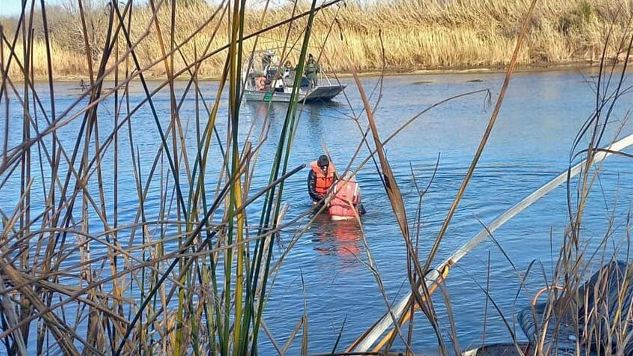 El cuerpo de una niña extranjera en el Río Bravo (EFE)