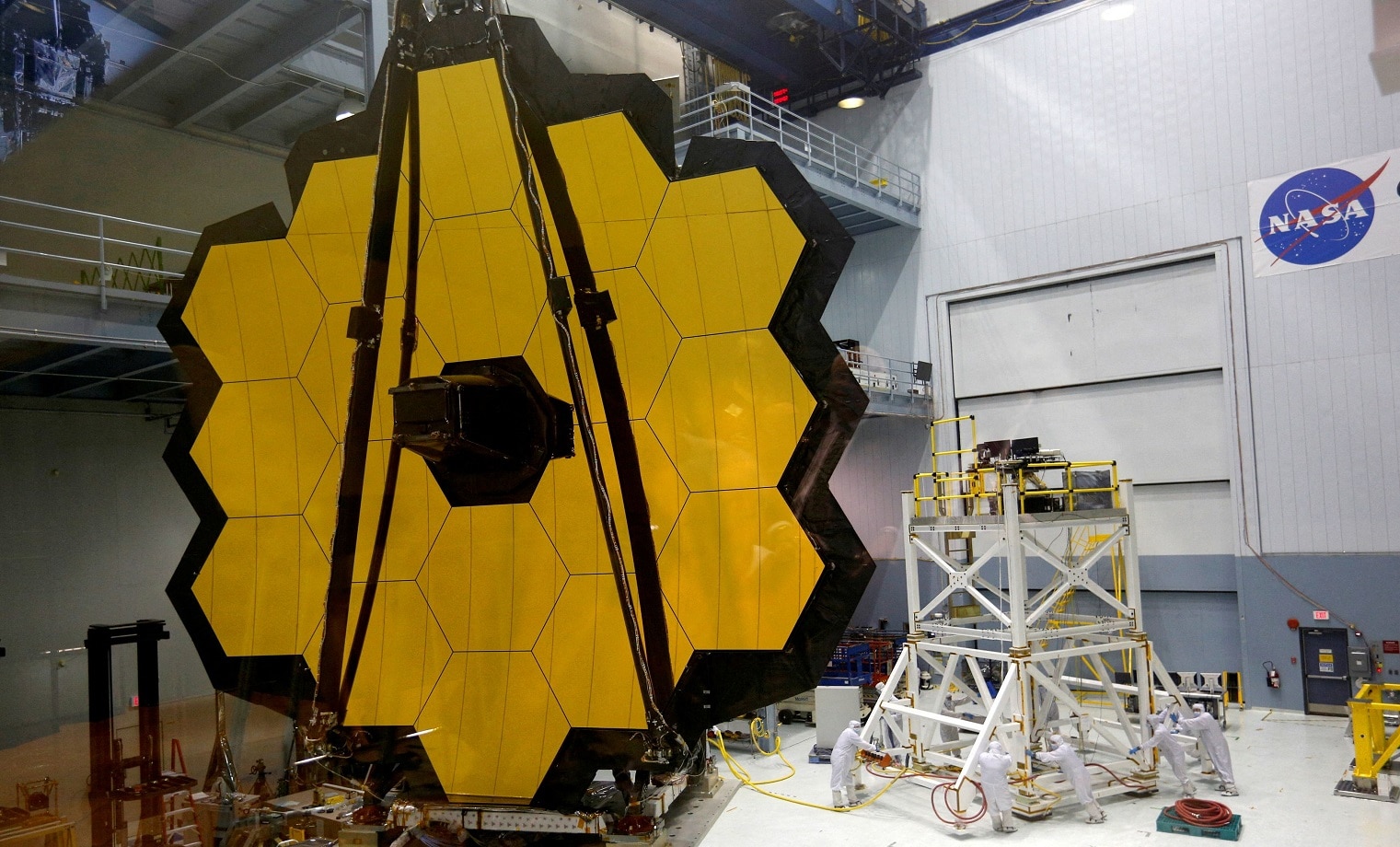 Nuevo telescopio espacial de NASA llega a su destino final