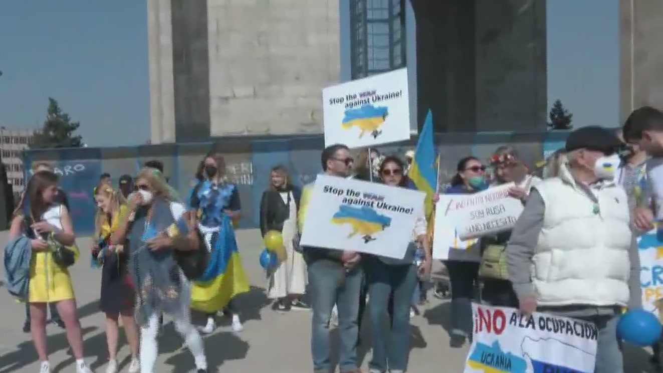 alistan marcha por la unidad de ucrania en el monumento a la revolucion en cdmx