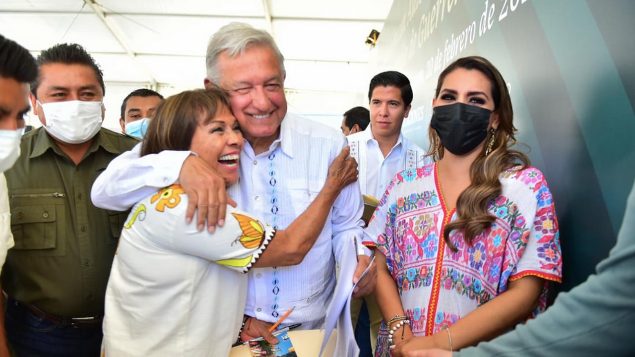 AMLO pide colaboración a presidentes municipales de la Montaña en Guerrero