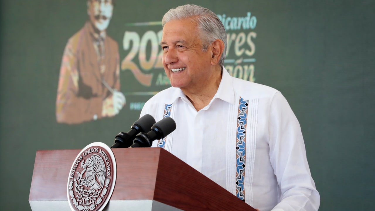 El presidente Andrés Manuel López Obrador ofreció su conferencia mañanera en el estado de Colima.