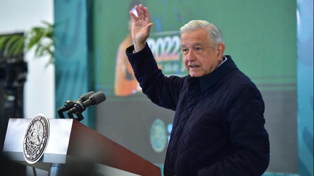 El presidente Andrés Manuel López Obrador durante la conferencia de prensa en Hermosillo, Sonora