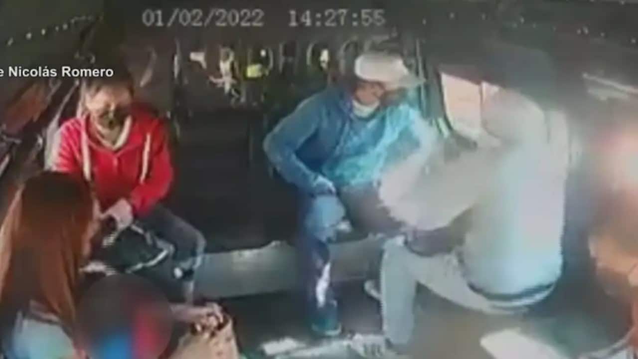 Captan asalto a transporte público en Villa Nicolás Romero, Estado de México (FOROtv)