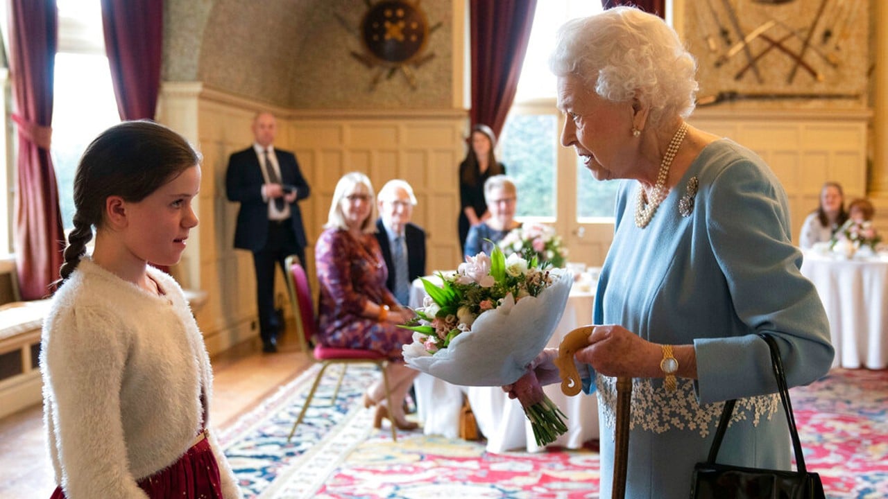 Británicos rinden homenaje a la reina Isabel II, reconocida por integridad, honestidad y estabilidad