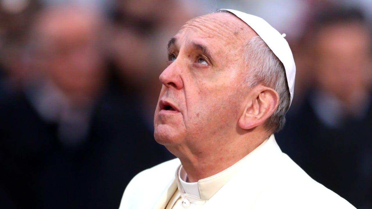 Papa Francisco expresa a Zelenski su 'profundo dolor' por la guerra en Ucrania