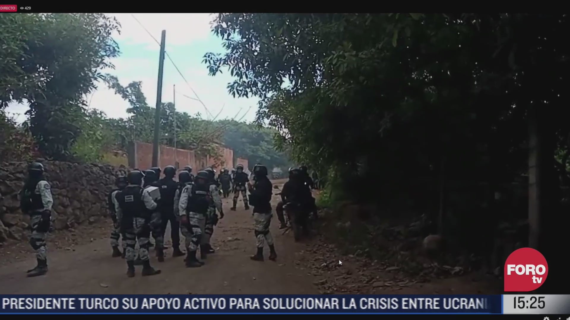 integrantes de la cnte se enfrentan con policias en uruapan michoacan