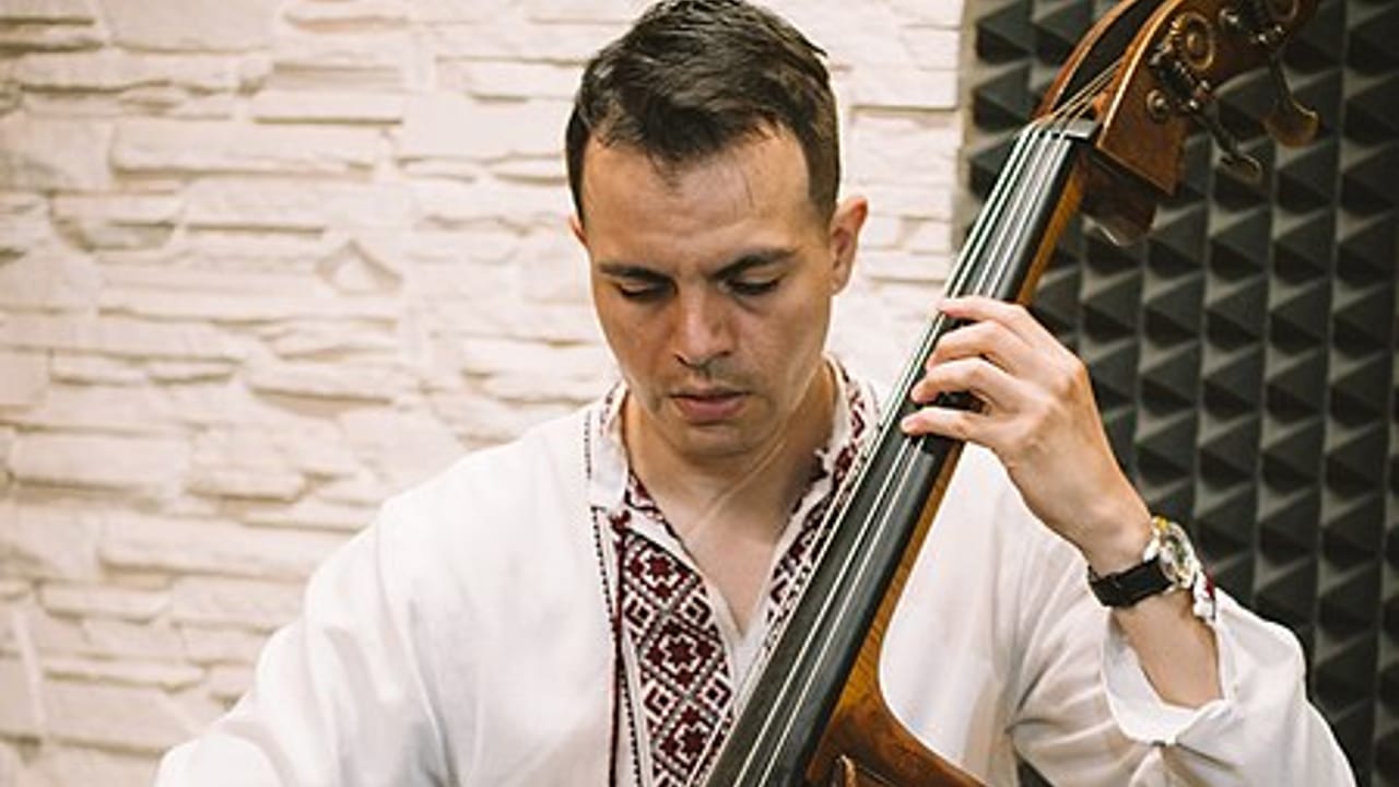 Javier Donlucas, músico mexicano que se encuentra en territorio ucraniano.