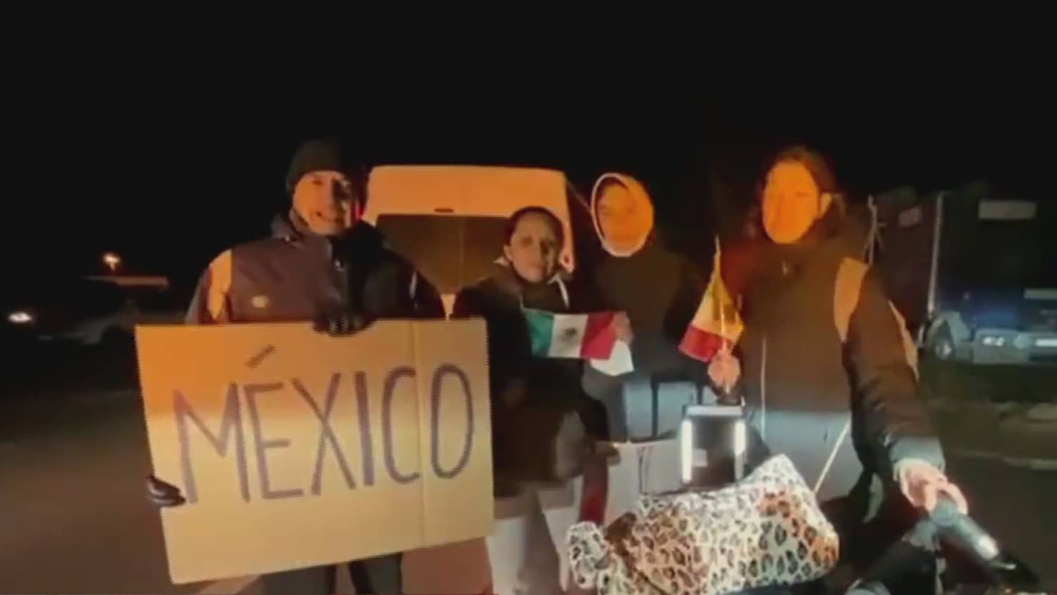llegan primeras familias mexicanas a rumania tras dejar ucrania