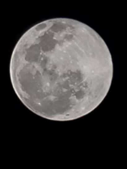 A está Luna también se le conoce como "Luna de Nieve" o "Luna de Invierno"