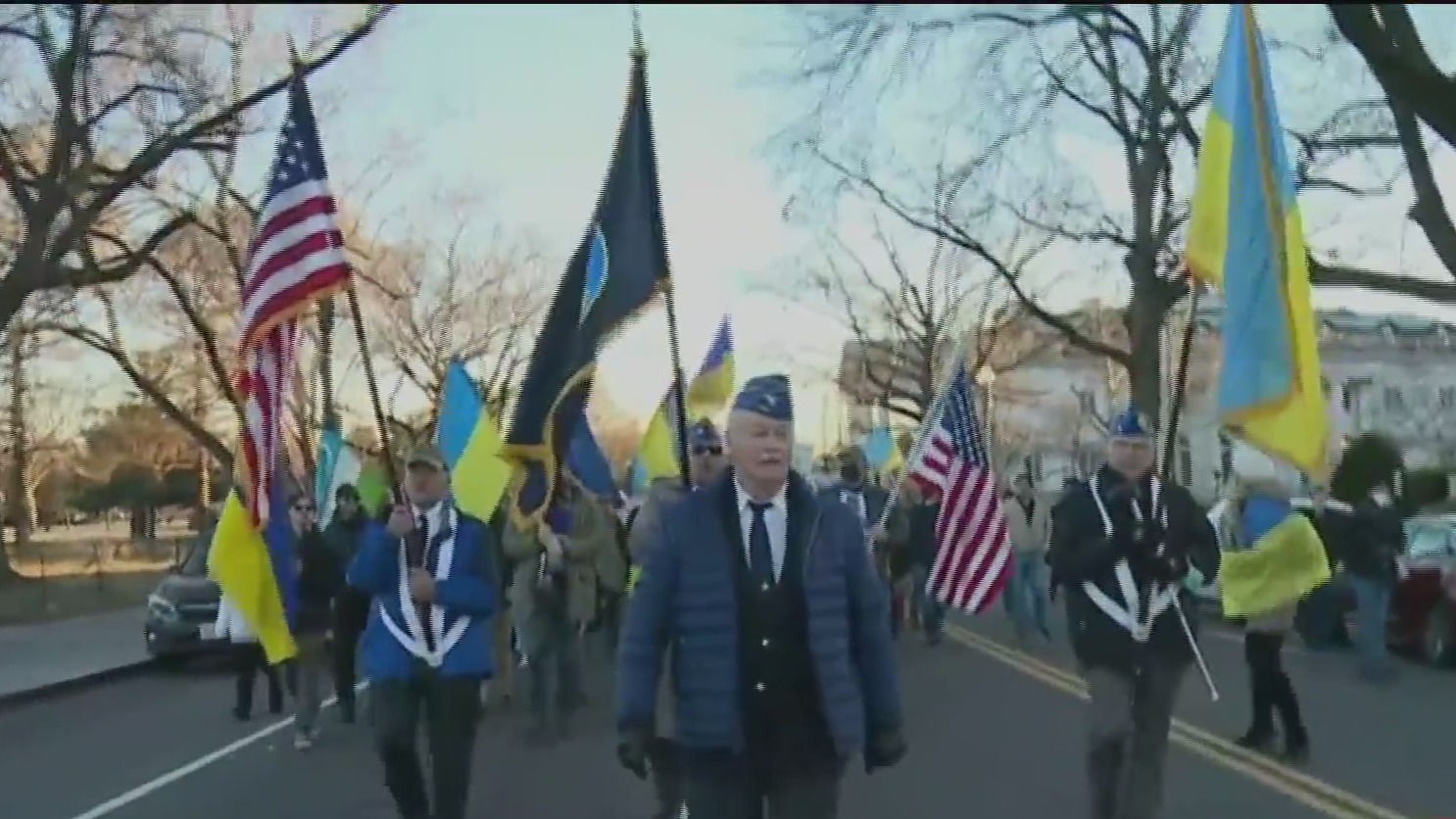 marchan en eeuu a favor de ucrania por posible invasion rusa