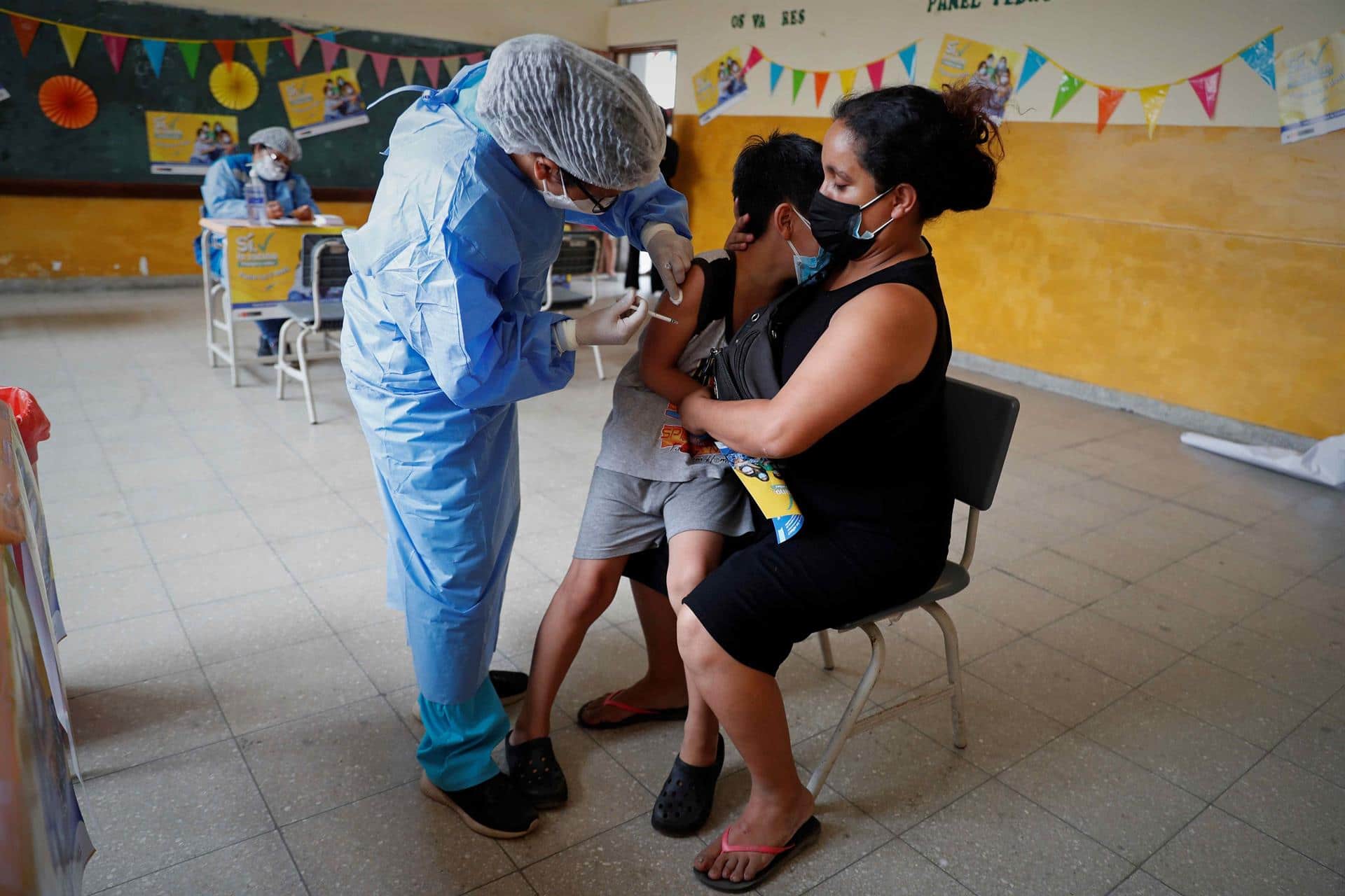 Más de un millón de niños ya recibieron la vacuna contra COVID-19 en Perú